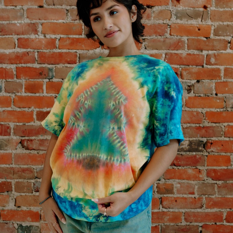 how to tie-dye a t-shirt at home