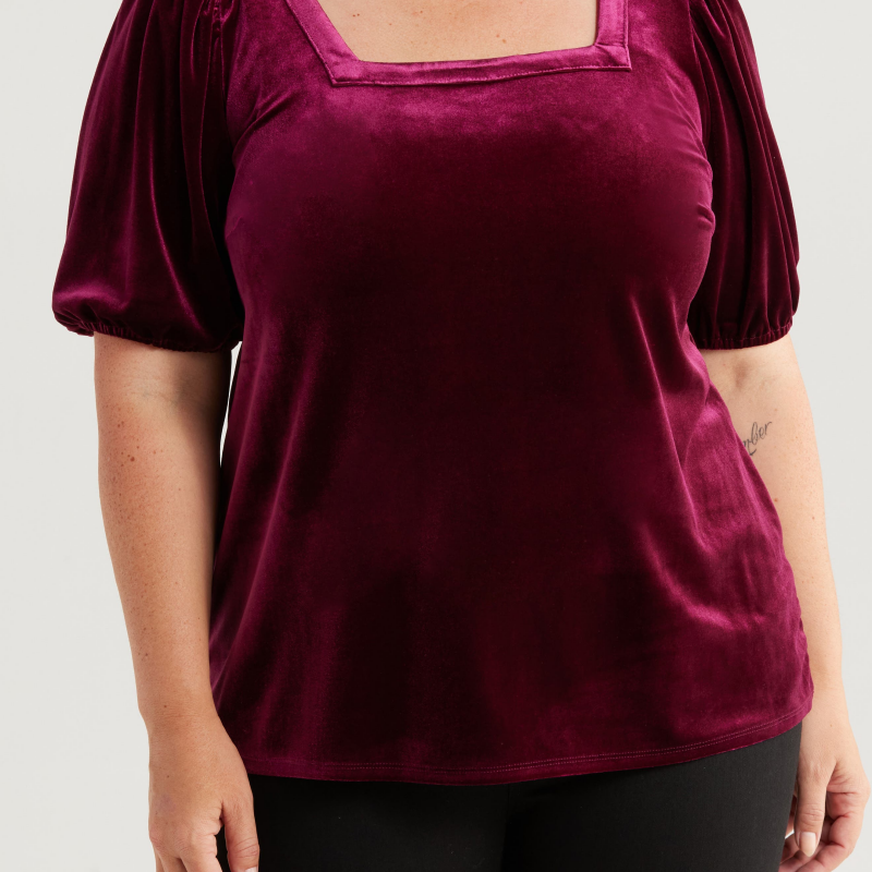 women’s plus size tops